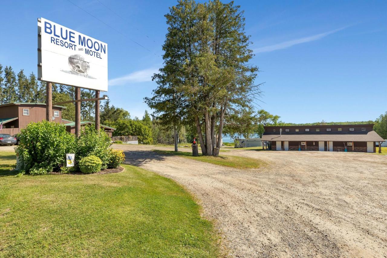 Blue Moon Resort & Motel Hill City Luaran gambar
